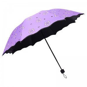 Vackert tryck 3-faldigt manuellt öppet magiskt färgbytande paraply under regn